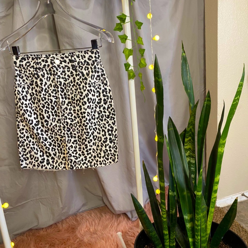 Black & White Cheetah Skirt 🤍🖤